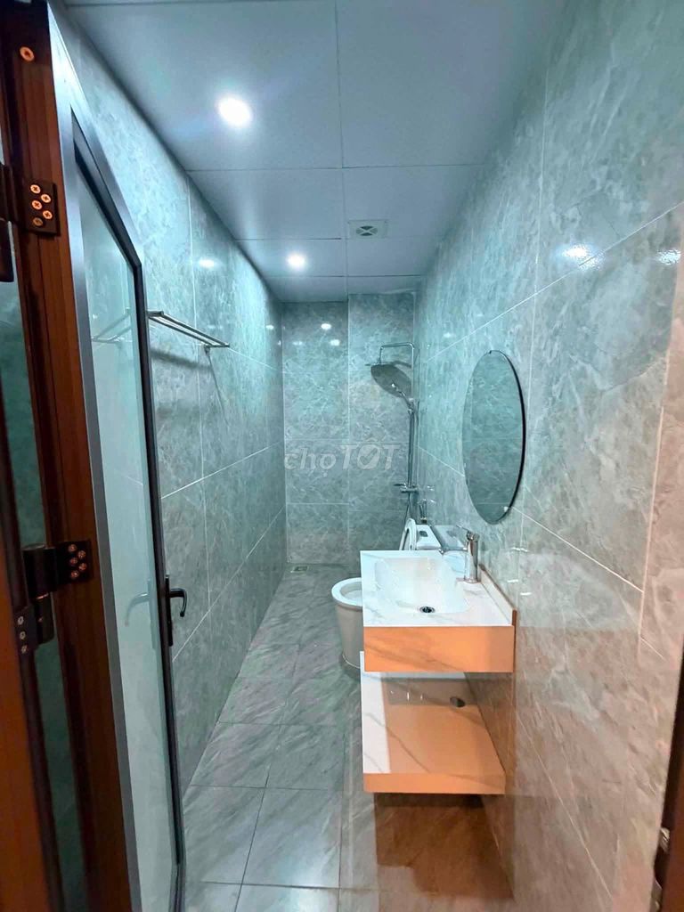 Дом целиком 35м² х 5 этажей + мансарда, с лифтом, Хоанкием