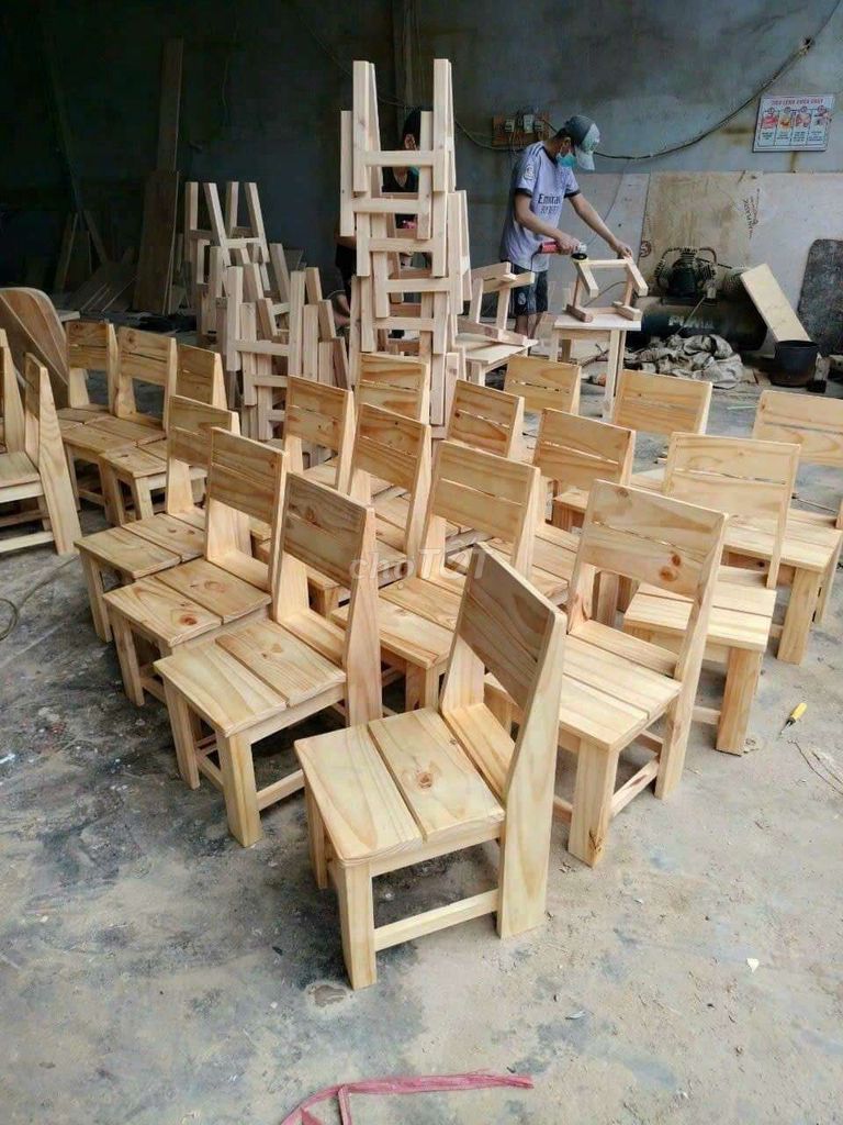 Ghế dựa gỗ thông. Mua bán Bàn ghế tại Quận Tân Phú Tp Hồ Chí Minh được đăng bởi Duy Thuy hình 1