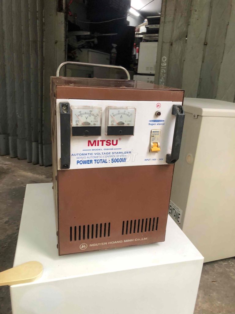 ổn áp 5kva máy dây đồng ra 110-220v dùng rất ok