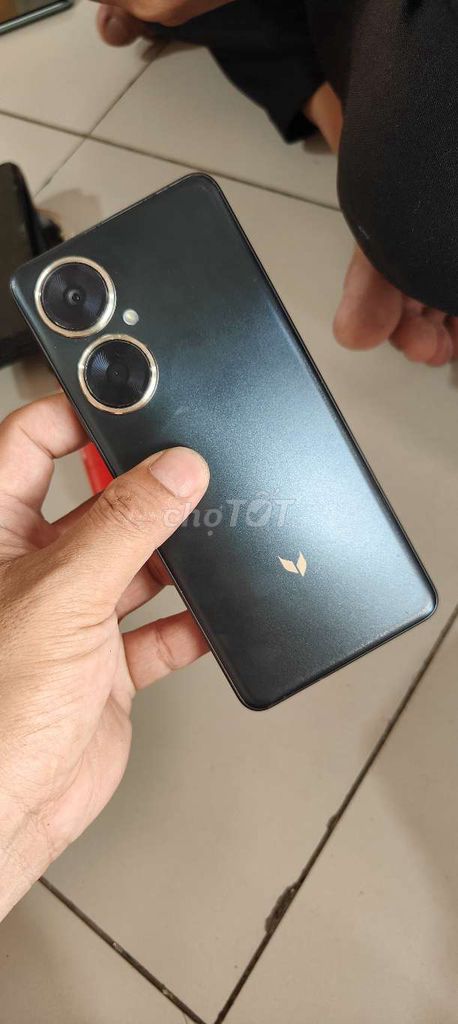 VinSmart 8GB 256GB Đen. Mua bán Điện thoại tại Thị xã Tân Uyên Bình Dương được đăng bởi Được hình 1