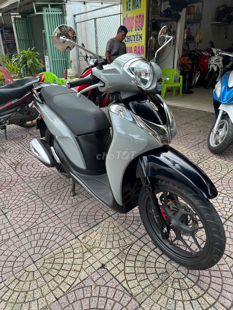 sh mode zin bếp ga vĩnh long. Mua bán Xe máy tại Thành phố Vĩnh Long Vĩnh Long được đăng bởi xe máy Tùng Beo hình 12