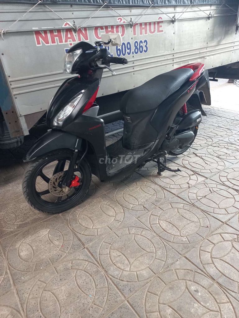 Honda Vision 2017 màu Đen. Mua bán Xe máy tại Huyện Châu Thành Kiên Giang được đăng bởi huỳnh lê  hình 3