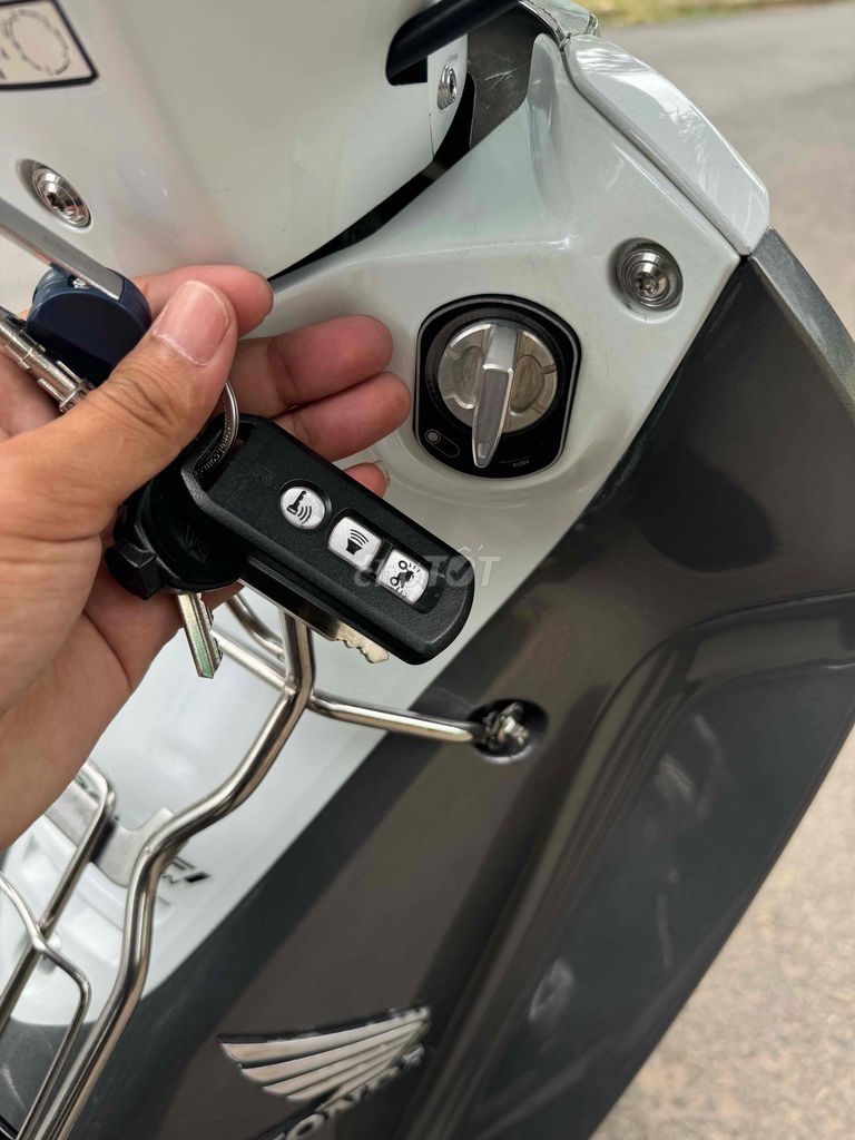 Honda Future Neo Fi Trắng Đen. Mua bán Xe máy tại Huyện Long Hồ Vĩnh Long được đăng bởi Khanh hình 9