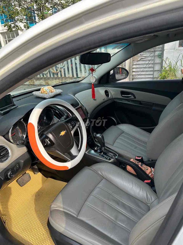 Chevrolet Cruze Trắng 5 chỗ Tự động. Mua bán Ô tô tại Huyện Hoài Đức Hà Nội được đăng bởi Đức Giang hình 8