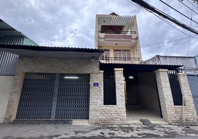 Аренда · 4 комн. · 171 м² · Quận Tân Phú, ул. Đường Bùi Cẩm Hổ