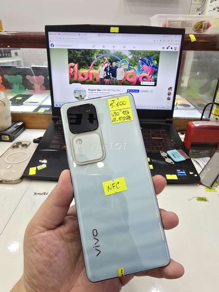 Vivo V30 512GB - Đã qua sử dụng. Mua bán Điện thoại tại Thành phố Long Xuyên An Giang được đăng bởi Facebook Cầm Đồ Thúy Vân hình 1