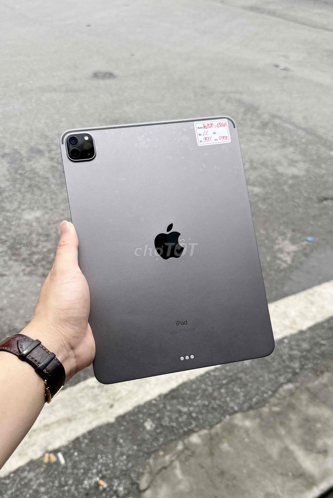 iPad Pro 2020 128GB Xám Wifi Pin 100% zin đẹp. Mua bán Máy tính bảng tại Quận Đống Đa Hà Nội được đăng bởi Lâm Bảo Tuyên hình 1