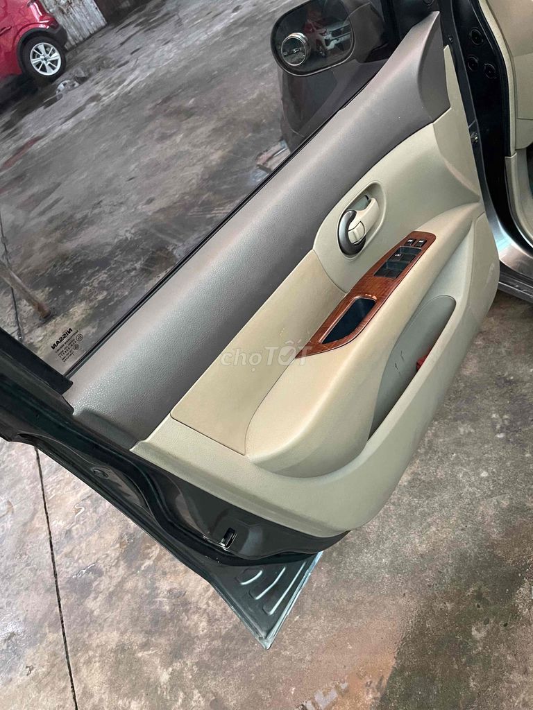 Nissan Livina Nhật bản 7 Chổ Xe gia đình Số sàn. Mua bán Ô tô tại Quận 12 Tp Hồ Chí Minh được đăng bởi Mr Gà 9x  hình 6