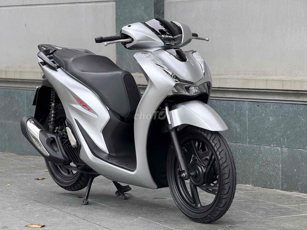 SH 150i ĐK CUỐI 2021 Mix BẠC POSCHE. Mua bán Xe máy tại Thành phố Thủ Đức Tp Hồ Chí Minh được đăng bởi Vũ Vũ hình 1