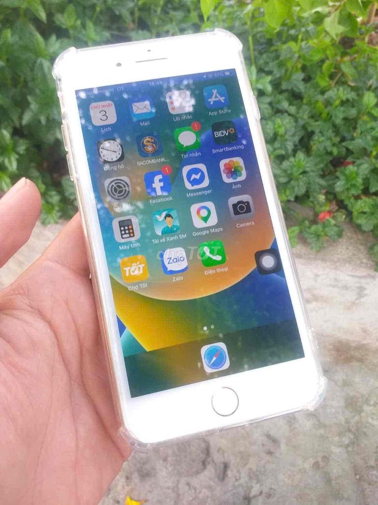 Giao niu Apple iPhone 8 Plus Vàng hồng Mỹ. Mua bán Điện thoại tại Quận 12 Tp Hồ Chí Minh được đăng bởi Vô Tình hình 1