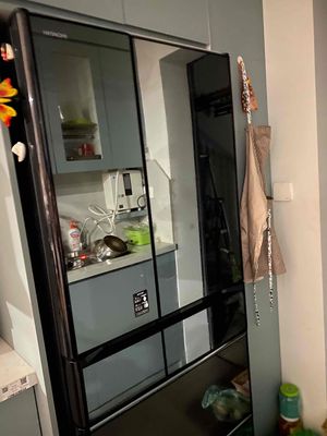 Tủ lạnh mặt gương Hitachi, 620l