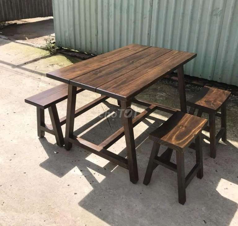 Bộ bàn ghế chân khối gỗ dày 45mm. Mua bán Bàn ghế tại Quận Tân Phú Tp Hồ Chí Minh được đăng bởi Duy Thuy hình 1