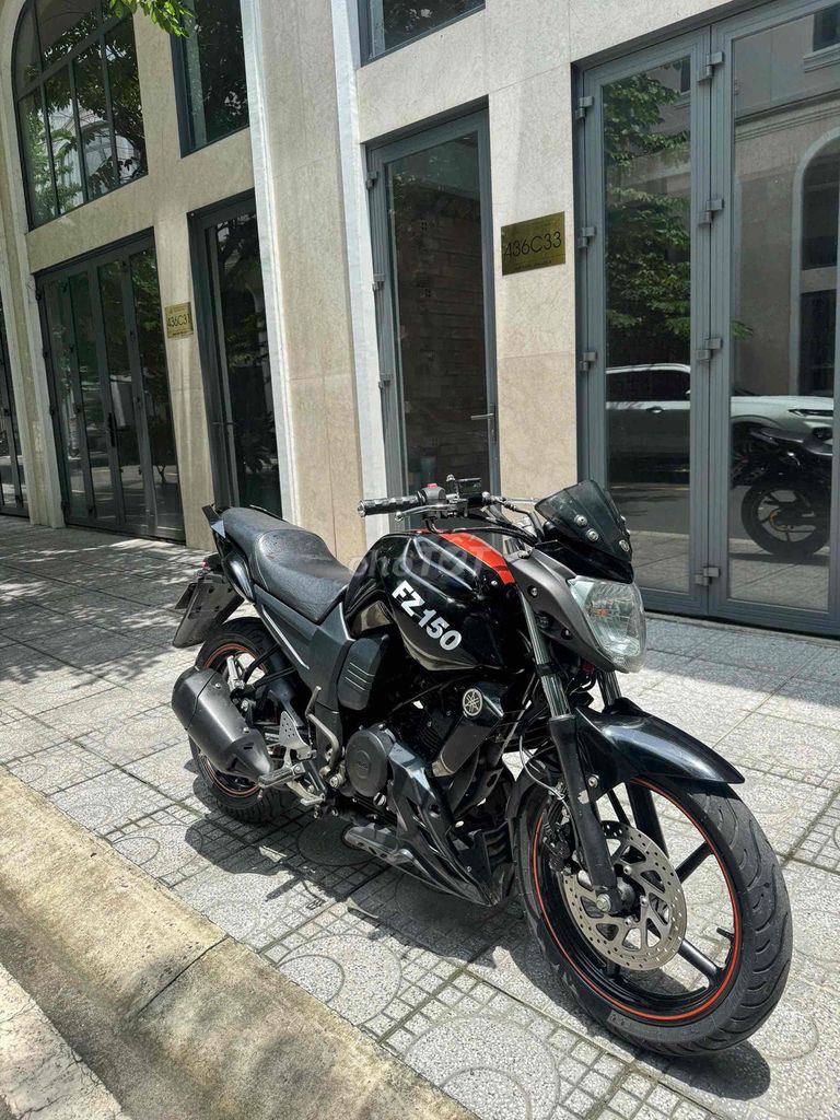 Yamaha FZ S150 2013 родной мотор городской номер
