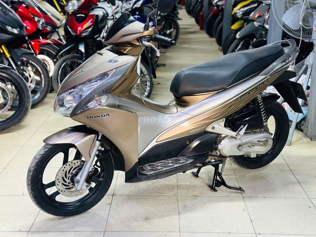 XE MÁY THỊNH PHÁT - AIR BLADE 110 FI VÀNG 3D ZIN. Mua bán Xe máy tại Quận Bắc Từ Liêm Hà Nội được đăng bởi XE MÁY THỊNH PHÁT XE LƯỚT GIÁ RẺ hình 5