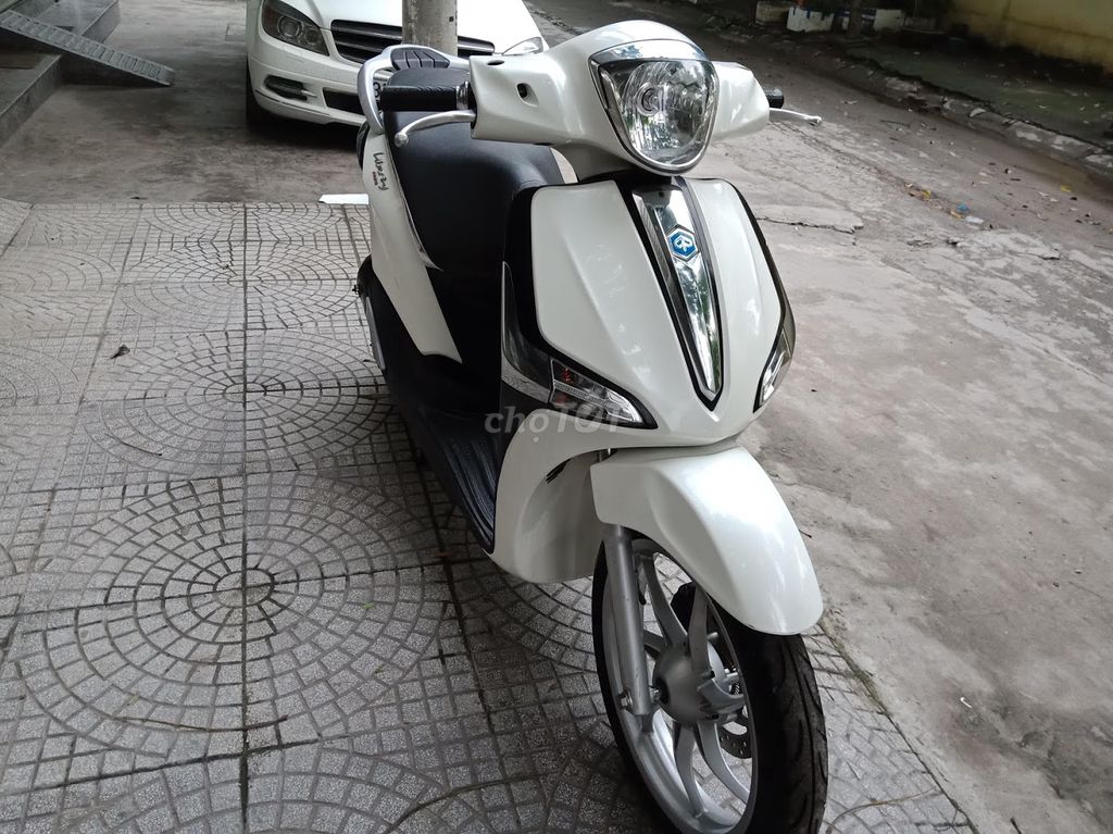 PIAGGIO LIBERTY125 trắng 2020CHÍNH CHỦ ZIN ĐÉT. Mua bán Xe máy tại Quận Cầu Giấy Hà Nội được đăng bởi TUẤN MINH hình 1
