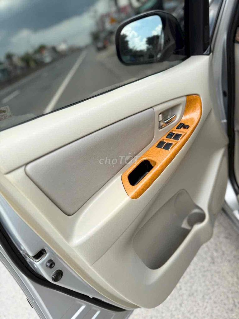 Toyota Innova 2009 G máy zin xe gia đình. Mua bán Ô tô tại Thị xã Bến Cát Bình Dương được đăng bởi Thành Vinh hình 6