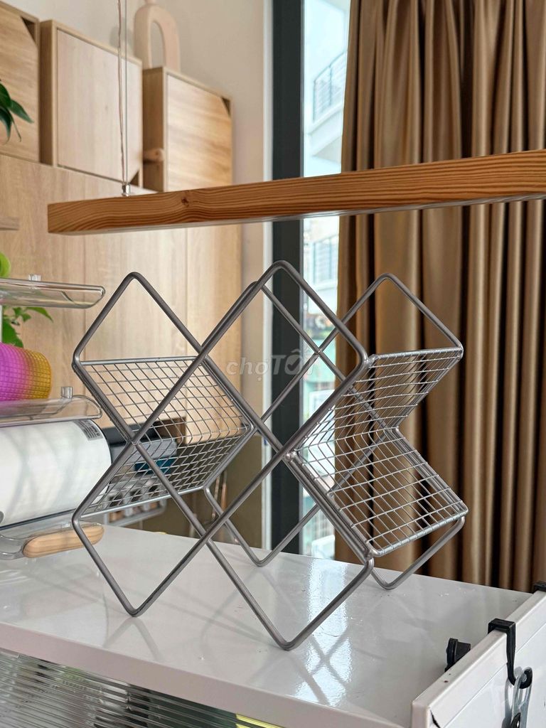 thanh lý Kệ rượu Kim loại Bạc 5 chai 99%. Mua bán Tủ, kệ gia đình tại Quận Phú Nhuận Tp Hồ Chí Minh được đăng bởi Quang hình 1