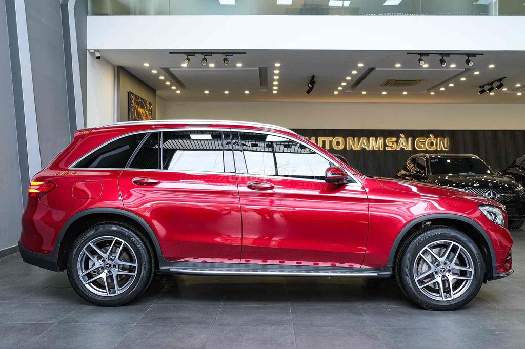 Mercedes GLC 300 4Matic 2019 - 61000 km. Mua bán Ô tô tại Quận 7 Tp Hồ Chí Minh được đăng bởi Quý Auto Nam Sài Gòn hình 4