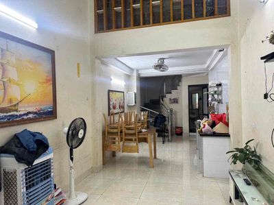 Townhouse 34 m² · 2 bed · Đường Yên Hòa