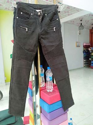 Thanh lý Quần jean nam size 31. Mua bán Quần áo tại Huyện Hóc Môn Tp Hồ Chí Minh được đăng bởi five star 