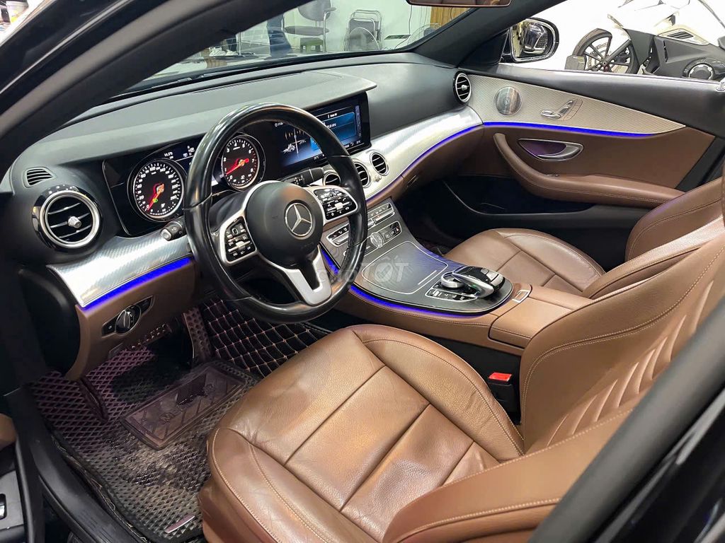 Mercedes Benz E Class 2019 E200 Sport - 60000 km. Mua bán Ô tô tại Quận Long Biên Hà Nội được đăng bởi Đỗ Nhật Tiến  hình 4