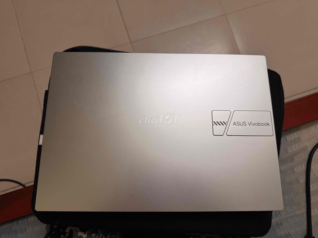Asus Vivobook 16GB/512GB OLED Bạc. Mua bán Laptop tại Quận Hoàng Mai Hà Nội được đăng bởi Trần Thu Anh hình 1