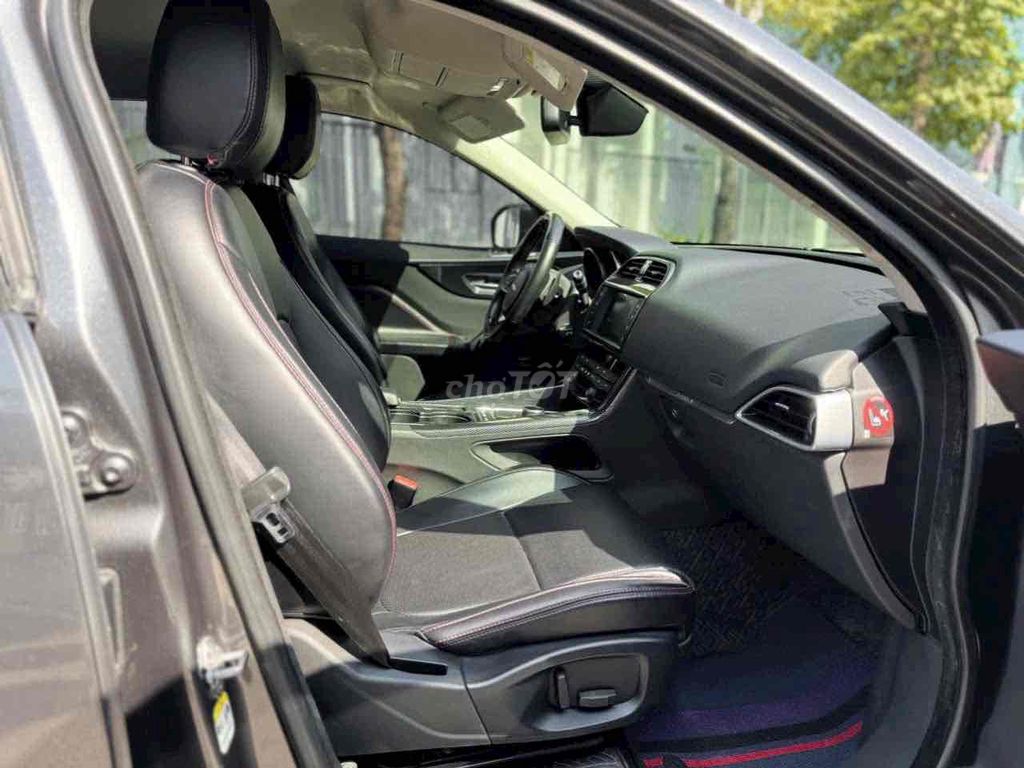 Chính chủ cần tiền chào Bán xe Jaguar 2016. Mua bán Ô tô tại Quận Nam Từ Liêm Hà Nội được đăng bởi Quốc Toản hình 8