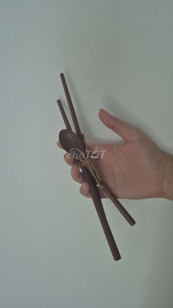 Bộ đũa thìa Gỗ tự nhiên Nâu. Mua bán Dụng cụ nhà bếp tại Quận Long Biên Hà Nội được đăng bởi Ngô Thu Phương hình 1