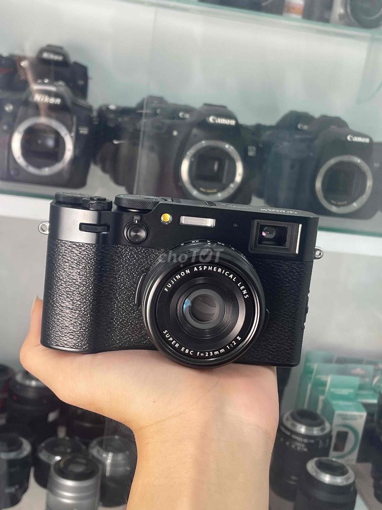Máy ảnh Fujifilm X100VI Đen. Mua bán Máy ảnh, Máy quay tại Quận 3 Tp Hồ Chí Minh được đăng bởi Nguyễn Quang Minh hình 1