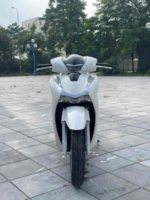 SH Siêu Lướt 2025 Chất _ Bảo Hành 3 Năm. Mua bán Xe máy tại Huyện Gia Lâm Hà Nội được đăng bởi Xe Máy Phúc Hưng