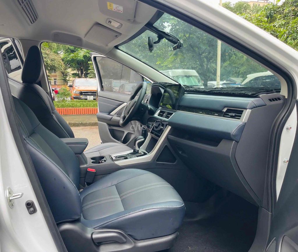 Mitsubishi Xpander Cross sx 2025 lướt 4000km. Mua bán Ô tô tại Quận Cầu Giấy Hà Nội được đăng bởi Cao Quý hình 12
