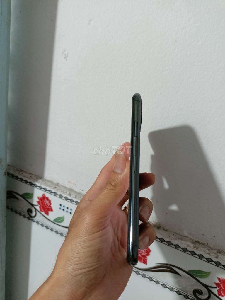 iPhone 11 Pro Max quốc tế 64gb zin đẹp 99$. Mua bán Điện thoại tại Quận Bình Thuỷ Cần Thơ được đăng bởi CH Thuan Mobile hình 1