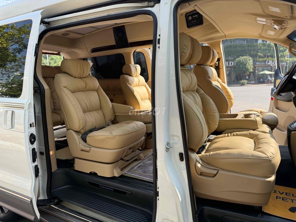 Bán gấp Hyundai Grand Starex 2014 Limousine. Mua bán Ô tô tại Quận Cầu Giấy Hà Nội được đăng bởi Tô Văn Tiến hình 7