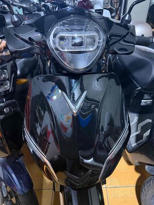 Feliz S Đen 3000 km ra biển lần đầu 2026 bh 5 nam