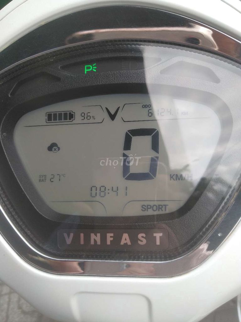 Xe máy điện VinFast EVO 200 Lite Trắng. Mua bán Xe điện tại Quận 12 Tp Hồ Chí Minh được đăng bởi Nguyễn Văn Phương  hình 3