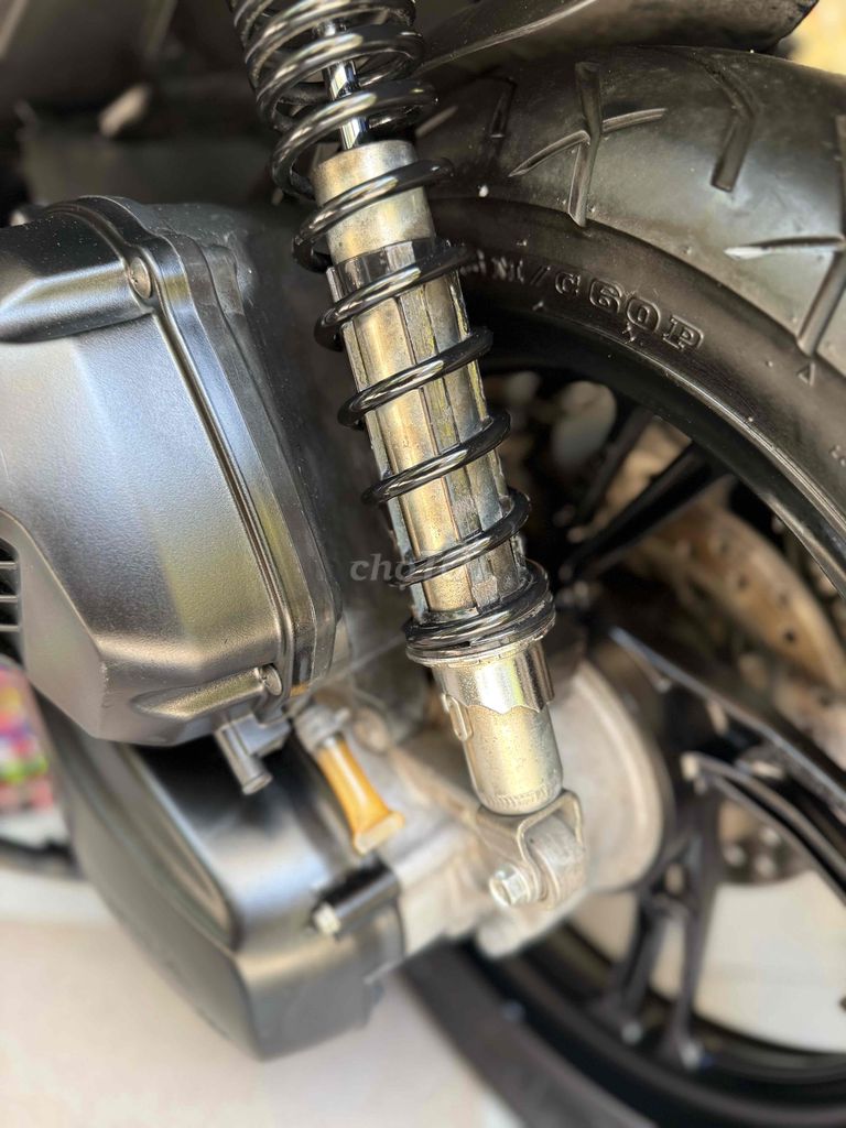 💕Sh150 đen bóng ngay chủ / đk218 máy zin êm bs43.. Mua bán Xe máy tại Quận Thanh Khê Đà Nẵng được đăng bởi Nhan Nguyen hình 5