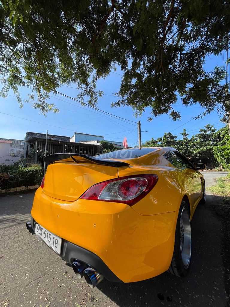 Hyundai Genesis 2009 Vàng. Mua bán Ô tô tại Huyện Long Thành Đồng Nai được đăng bởi Hoàng Thiên Phúc hình 2