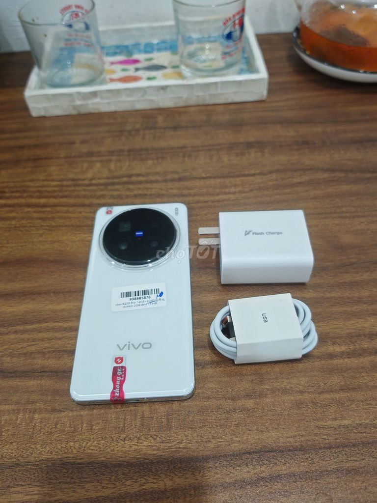 Vivo X200 Pro 12/256 Trắng sạc 80w có ship COD. Mua bán Điện thoại tại Quận Hoàng Mai Hà Nội được đăng bởi Trần Ngọc Hiếu hình 1