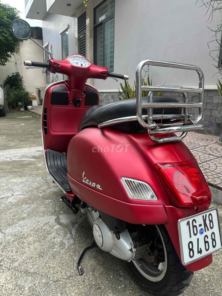 vespa GTS 125 nhập Ý 2005. cavet đầy đủ. Mua bán Xe máy tại Quận Bình Thạnh Tp Hồ Chí Minh được đăng bởi Cửa hàng bán xe cũ hcm bình thạnh hình 6