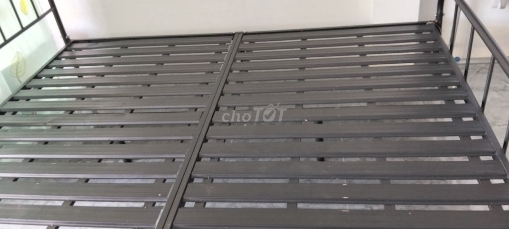 Giường sắt 1.5m x 2m. Mua bán Giường, chăn ga gối nệm tại Quận Ô Môn Cần Thơ được đăng bởi Ánh Tuyết  hình 1