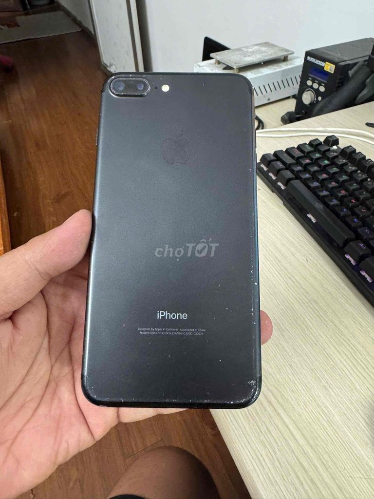 Apple iPhone 7 Plus Đen Zin. Mua bán Điện thoại tại Quận Đống Đa Hà Nội được đăng bởi NC hình 1