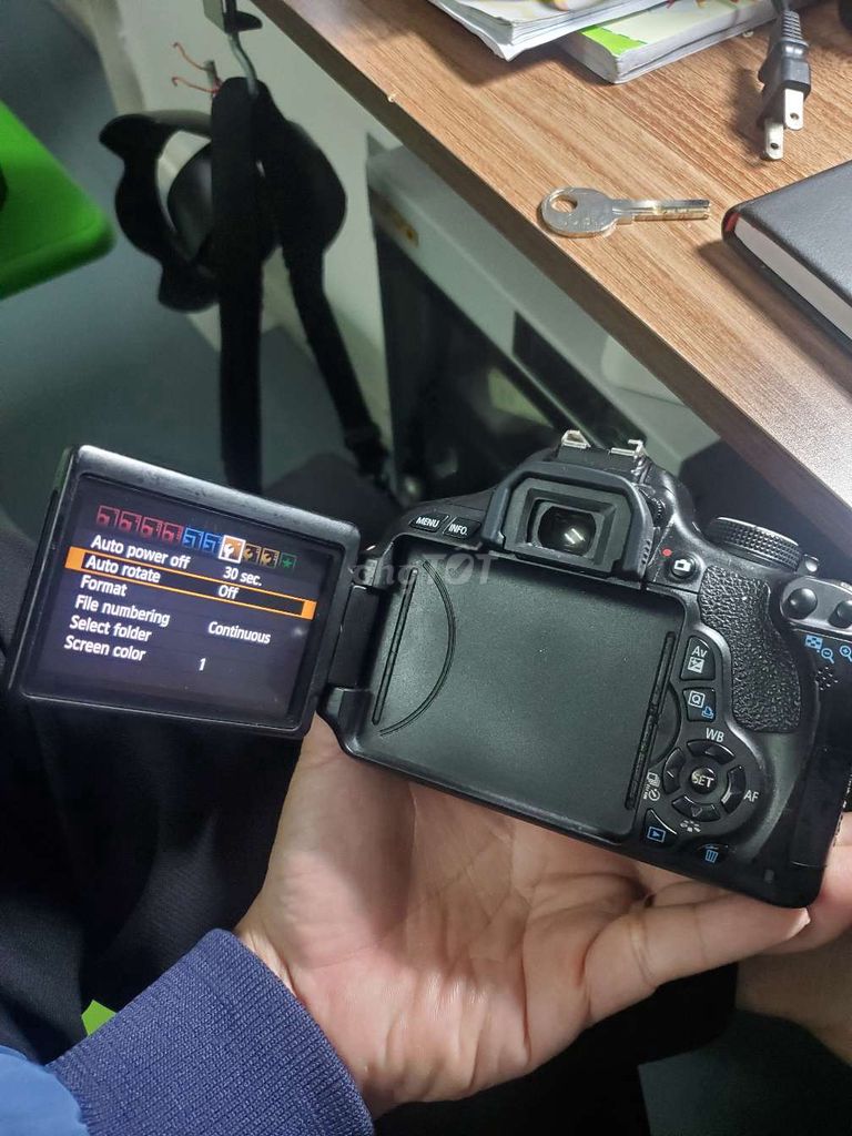 Máy ảnh Canon EOS 600D Đen. Mua bán Máy ảnh, Máy quay tại Thành phố Huế Thừa Thiên Huế được đăng bởi huynh cong hình 1