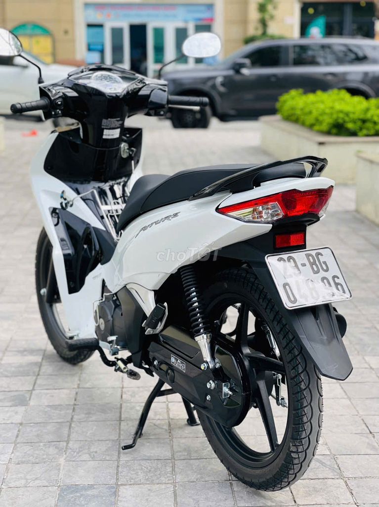 HONDA FUTURE 125FI TRẮNG XE LƯỚT BIỂN 29. Mua bán Xe máy tại Quận Cầu Giấy Hà Nội được đăng bởi A Nam hình 3
