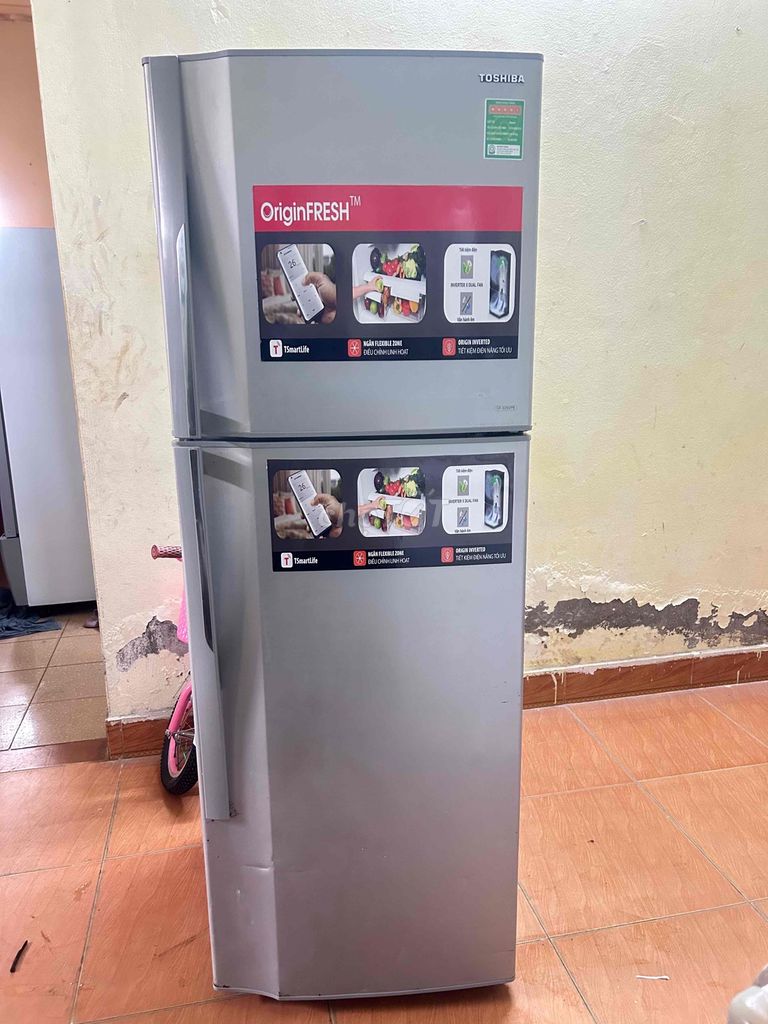 Tủ lạnh Toshiba 230 lít. tủ đang hoạt động tốt.. Mua bán Tủ lạnh tại Quận Nam Từ Liêm Hà Nội được đăng bởi LÊ MiNH SƠN hình 1