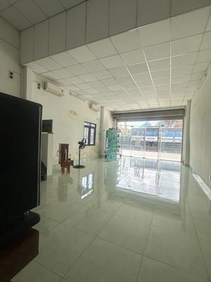 Cho thuê Nhà Mặt tiền - Đối diện Đại Học Nông Lâm - ngang 6m, 2PN
