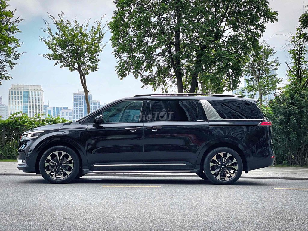 Kia Carnival 2022 2.2D Signature -50000km. Mua bán Ô tô tại Quận Cầu Giấy Hà Nội được đăng bởi Thái Hoàng Long Auto hình 3