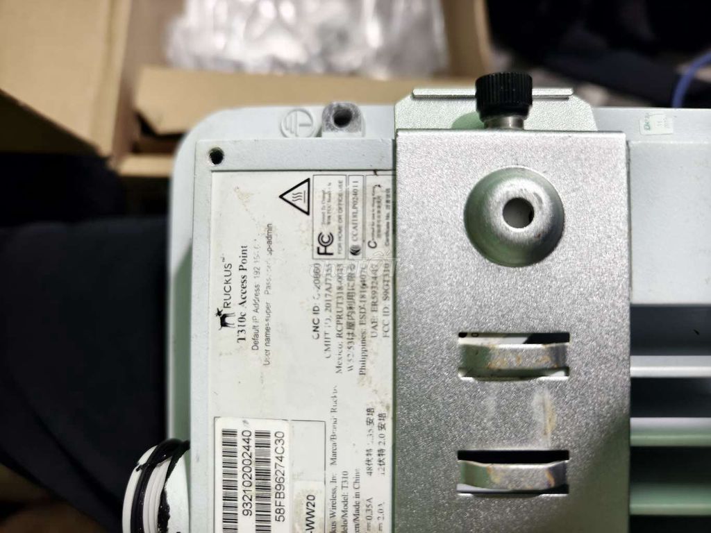 Ruckus T310C Bộ phát Wifi Kèm nguồn PoE Cũ. Mua bán Phụ kiện (Màn hình, Chuột...) tại Quận Dương Kinh Hải Phòng được đăng bởi Trần Hậu hình 1