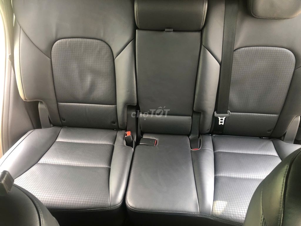 Hyundai Santa Fe 2015 2.2L 4WD - 41000 km. Mua bán Ô tô tại Huyện Hóc Môn Tp Hồ Chí Minh được đăng bởi Huy Hyundai hình 12