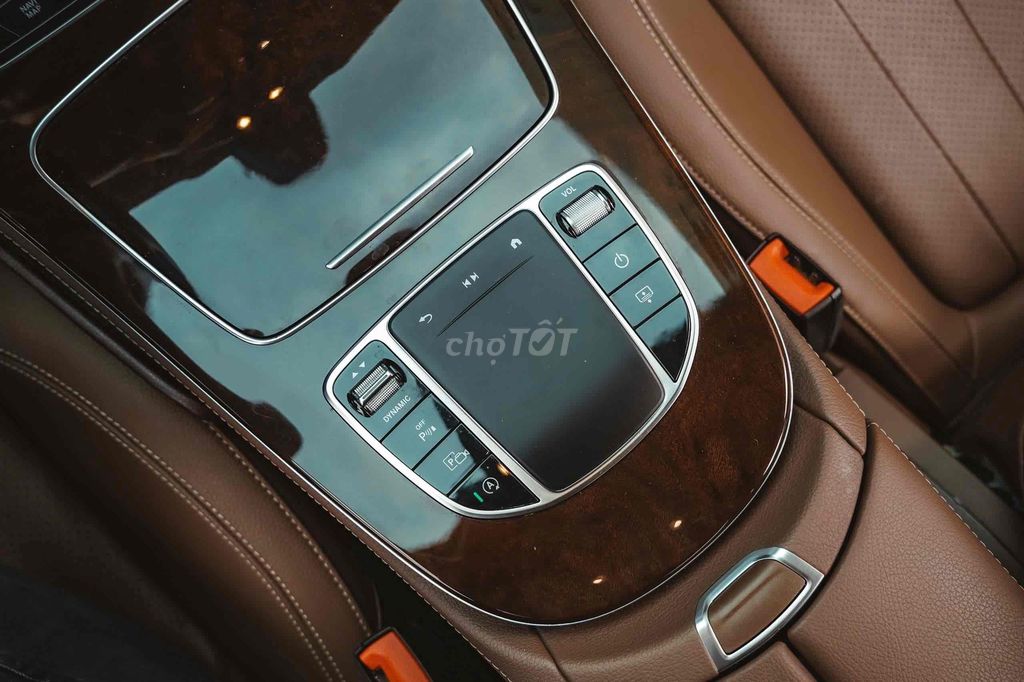 Mercedes Benz E Class 2023 - 6999 km cực đẹp. Mua bán Ô tô tại Quận 7 Tp Hồ Chí Minh được đăng bởi Hoàng Anh Tuấn hình 13