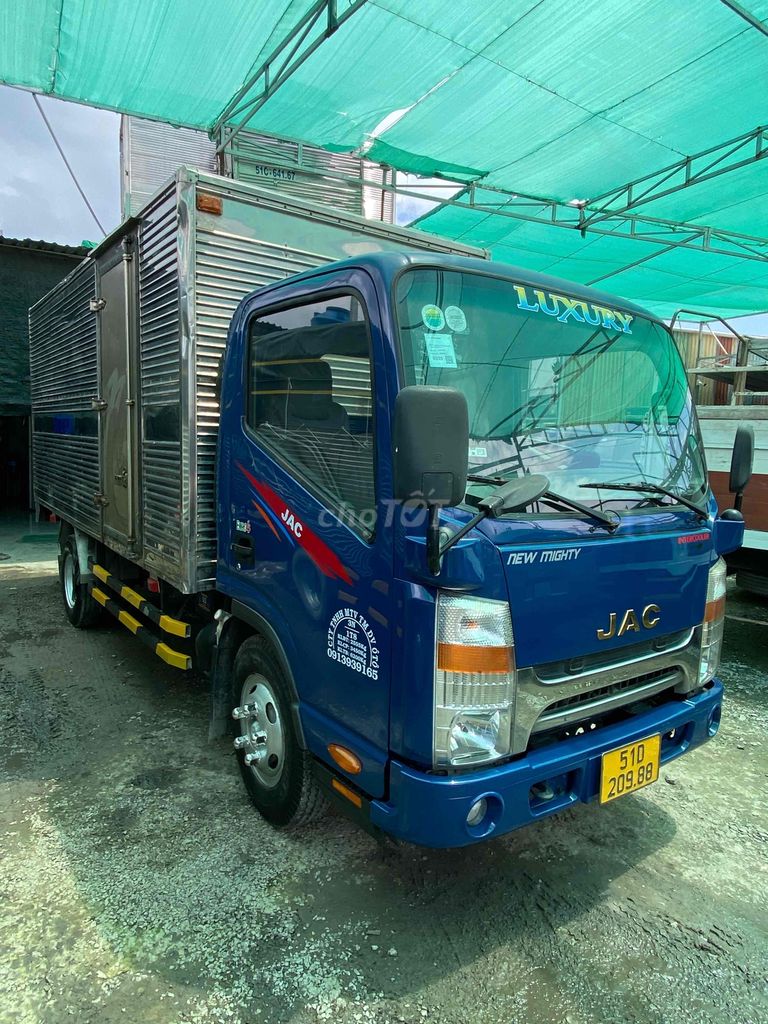 👉JAC 3t490kg sx2017 máy isuzu ga cơ. có cửa hông .